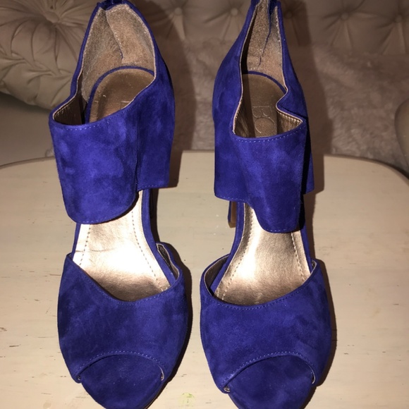 Suede BCBG Heels - Picture 7 of 7